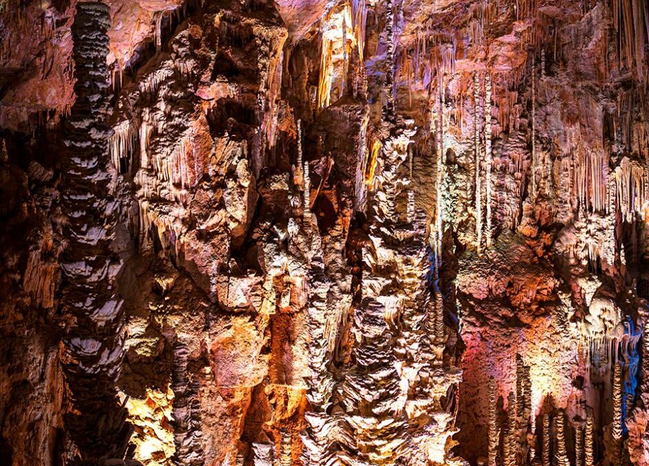 Les Plus Belles Grottes de Lozère