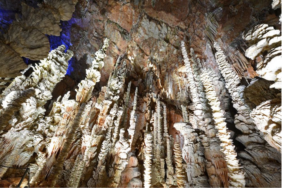que-faire-dans-les-gorges-du-tarn-visite-grotte