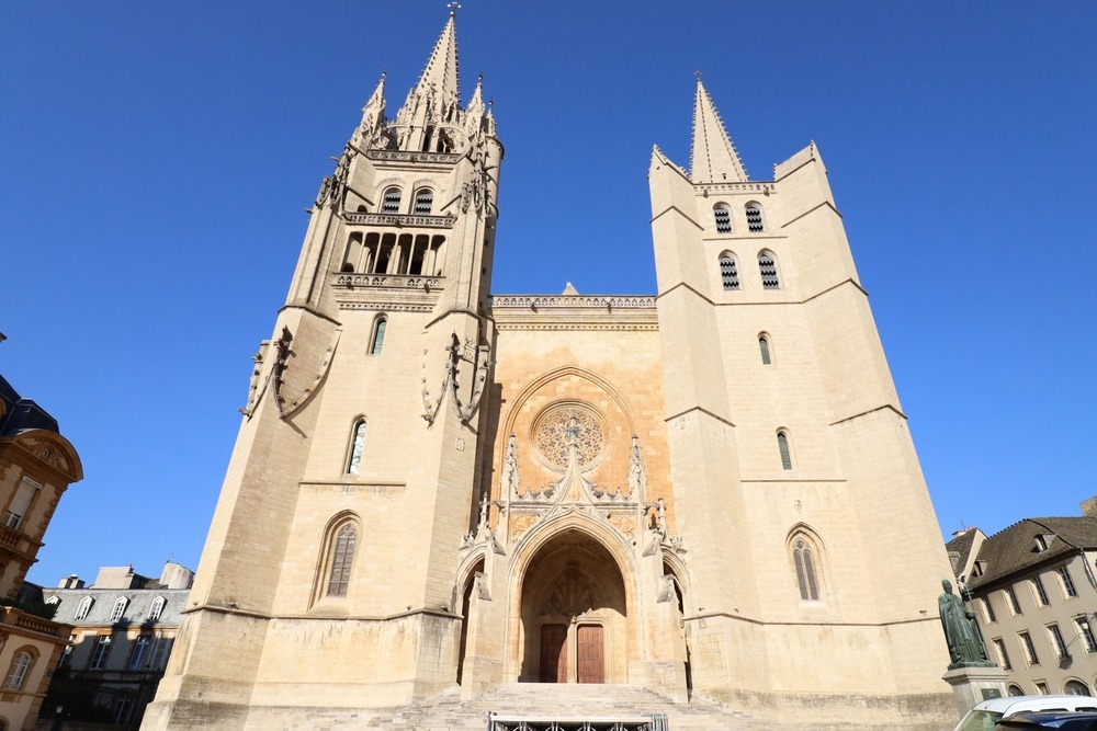 cathedrale-à-voir-à-mende